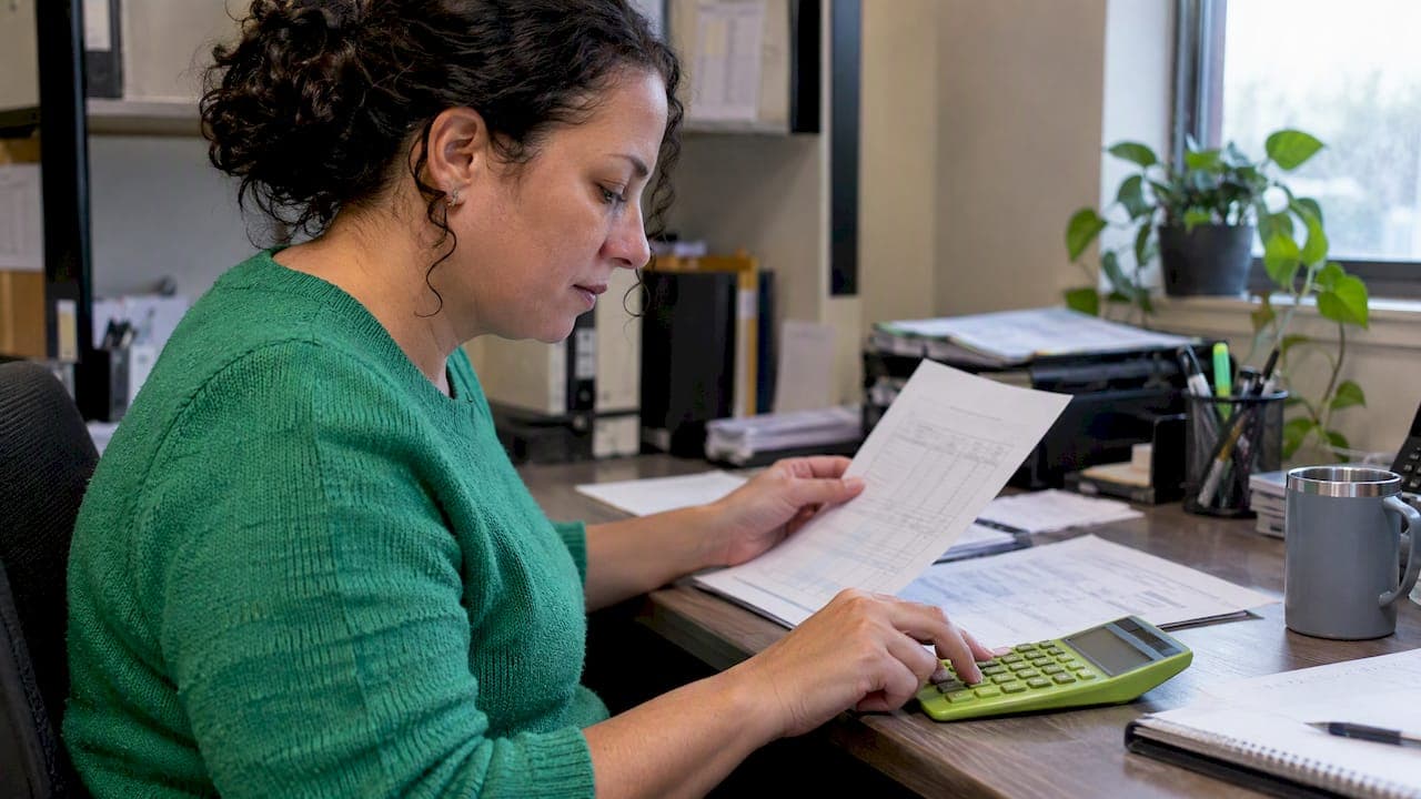 Fluctuating Workweek Method: 5 Rules Employers Cannot Miss